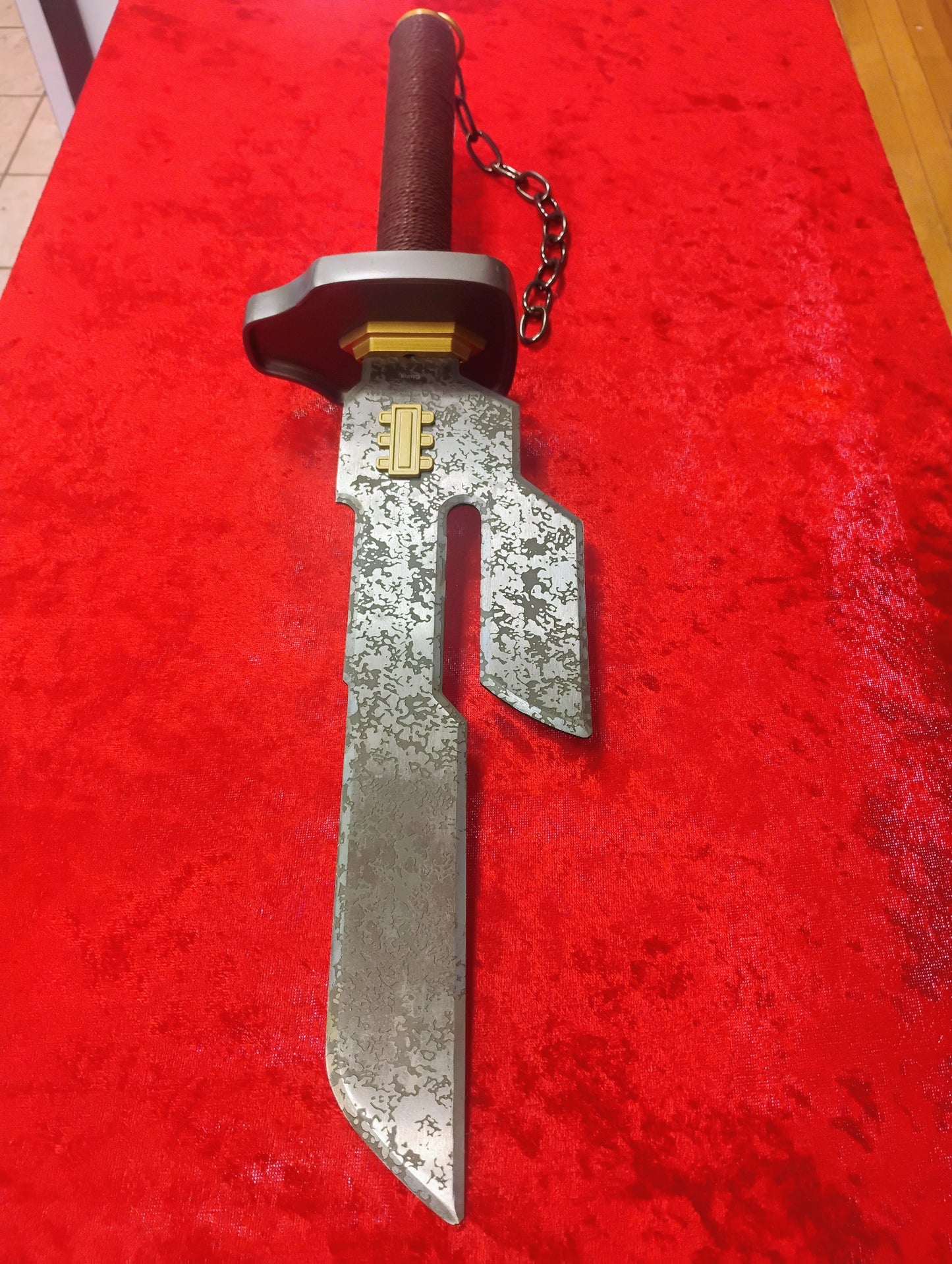 Inverted Battle-worn Spear of Heaven Stainless Steel Sword
